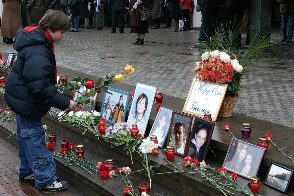 Теракт в московском торговом центре. Норд-ОСТ теракт на Дубровке.