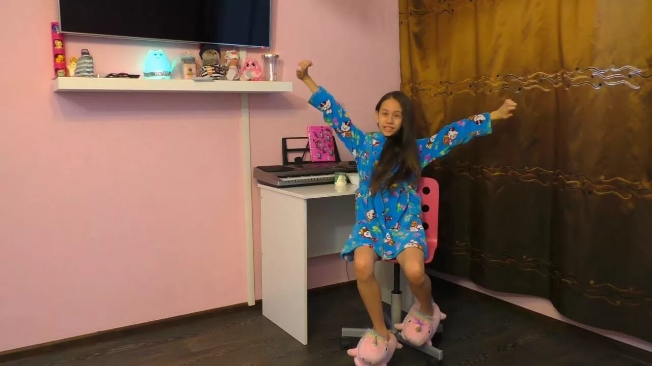 Куприкова уборка. Ксюша куприкова косметика. Ксюша куприкова косметика. Ксюша куприкова косметика. Куприкова уборка.