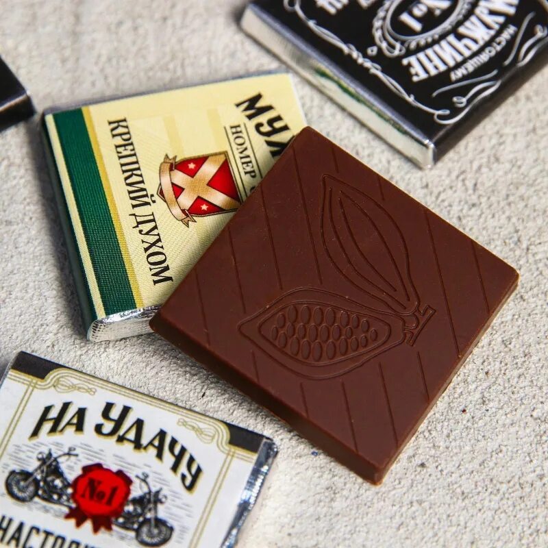 конфеты warner hudson "assorted liqueur chocolates". алкогольные подарочные наборы. шоколад джек дэниэлс. шоколад с виски джек дэниэлс. набор конфет с алкоголем.