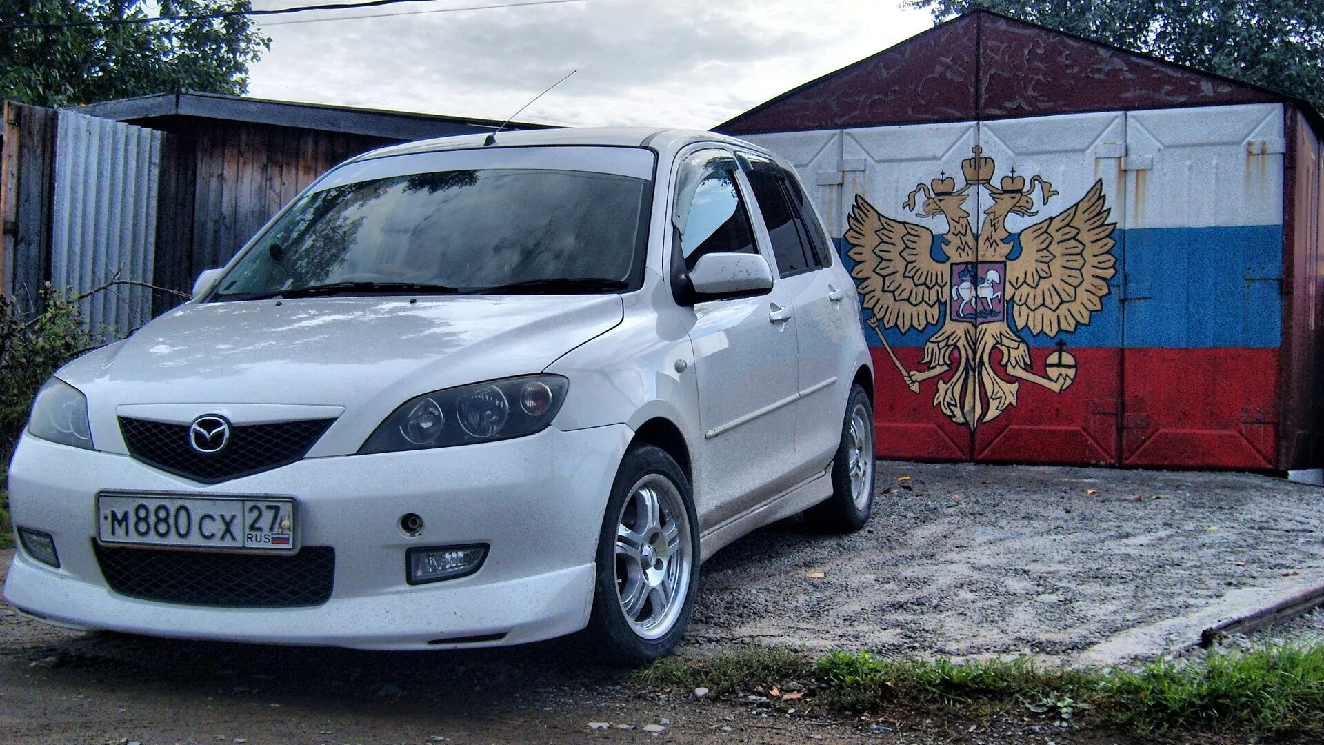 Мазда демио 2005 синяя. Открыть мазда демио. Открыть мазда демио. Mazda demio 2005 салон. Открыть мазда демио.