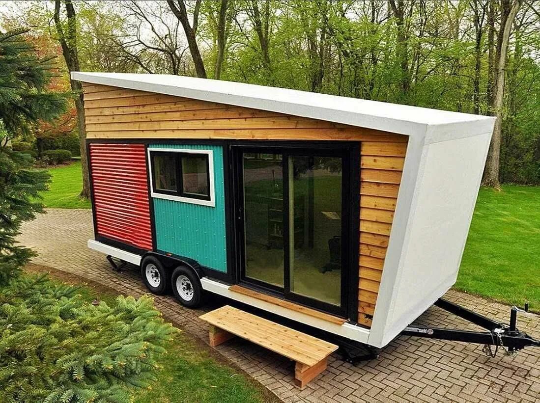 Тини Хаус на колесах. Автодом tiny House. Кемпер прицеп tiny House. Тини Хаус на прицепе. Маленький вагончик