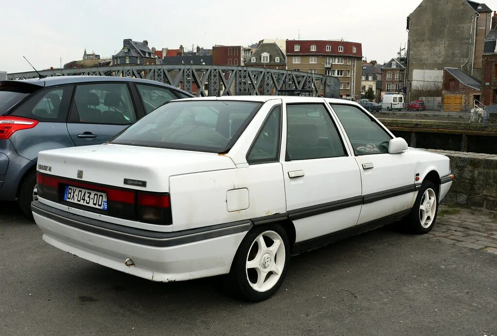 Рено 21 год. Рено 21 GTS. Renault 21 serie 2. Рено 21 1998. Рено 21 1991.