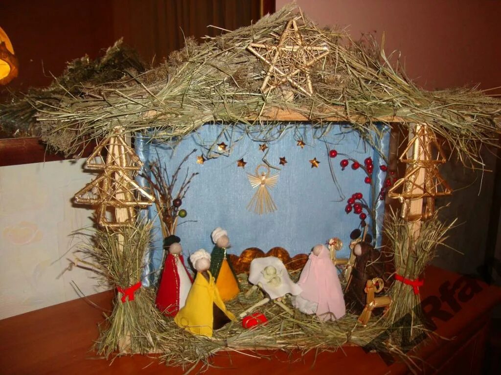 рождественский вертеп villeroy boch. сумароковский рождественский вертеп. рождественский вертеп своими руками поделка. поделка на тему рождество. поделки на рождество своими руками.