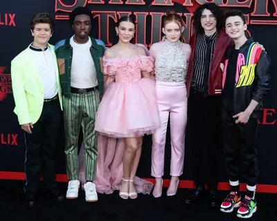5. The cast of Stranger Things have formed a close bond. 