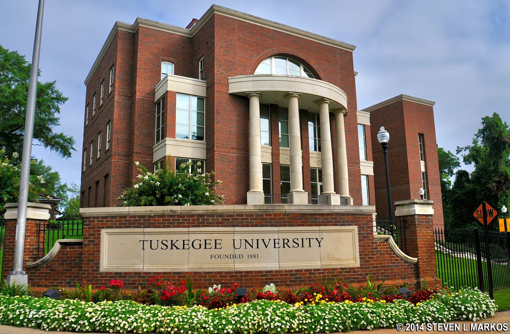 Университет святого андрея в городе данди шотландия. University was found. Cookman. Фреймингем (массачусетс). Университет штата мэн.