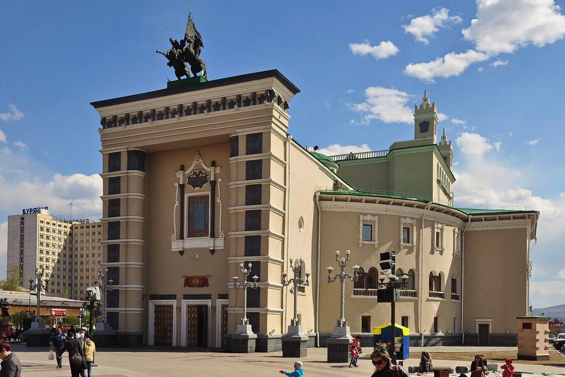 Театр хоца намсараева. Сайт бурятского театра драмы им. Театр бурятской драмы улан-удэ. Бурятский оперный театр улан-удэ. Сайт бурятского театра драмы им.