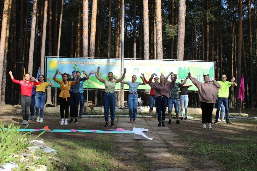 Загородный лагерь заря. Лагерь Заря Свердловская область. Заря ЕКБ лагерь 2019. Лагерь Заря ЕКБ. Лагерь Заря Свердловская область Сысерть.