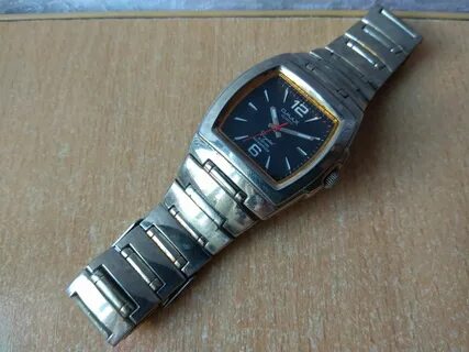 Qmax quartz часы