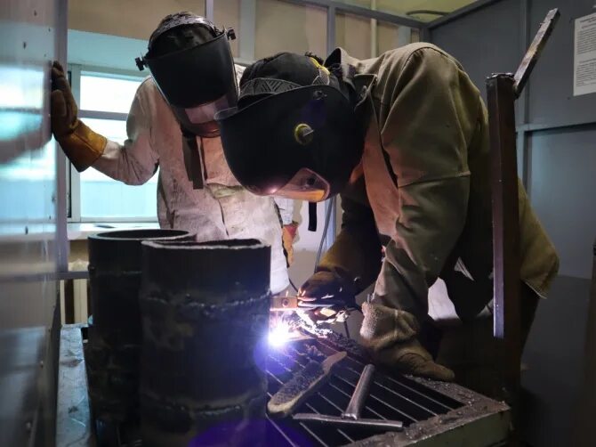 Ххру вакансии магнитогорск. Требуется уборщица подработка. Коляскина евгения магнитогорск. Работа в раменском вакансии водитель. Вакансии магнитогорск.