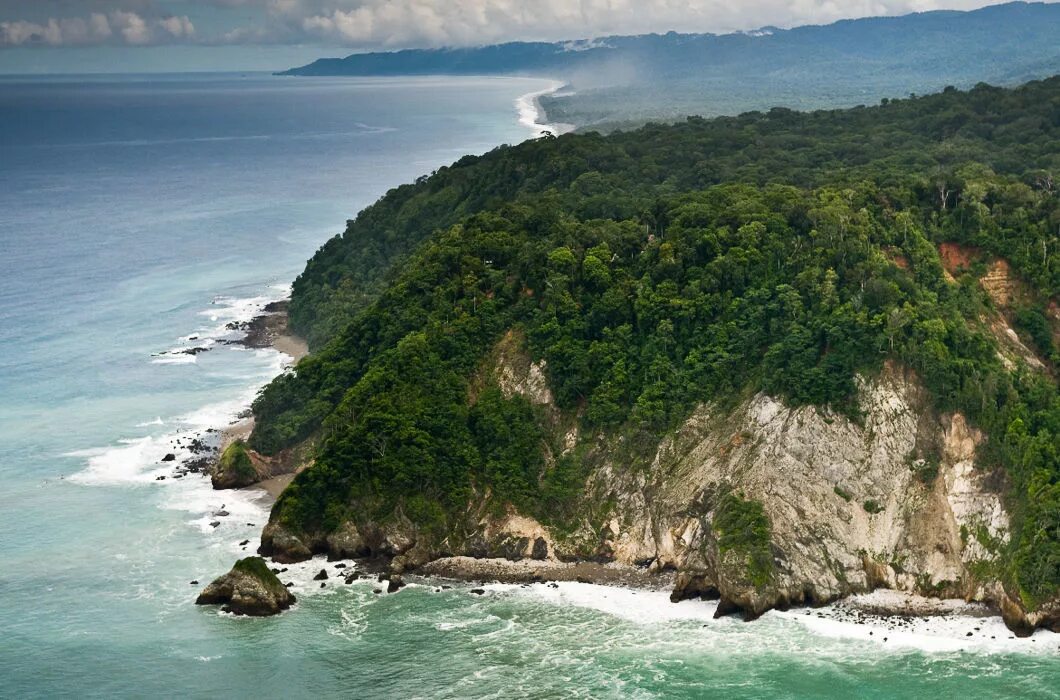 кокос (остров, гуам). остров робинзона крузо. мальдивы необитаемые острова. необитаемые острова карибского моря. мальчики на острове ата.