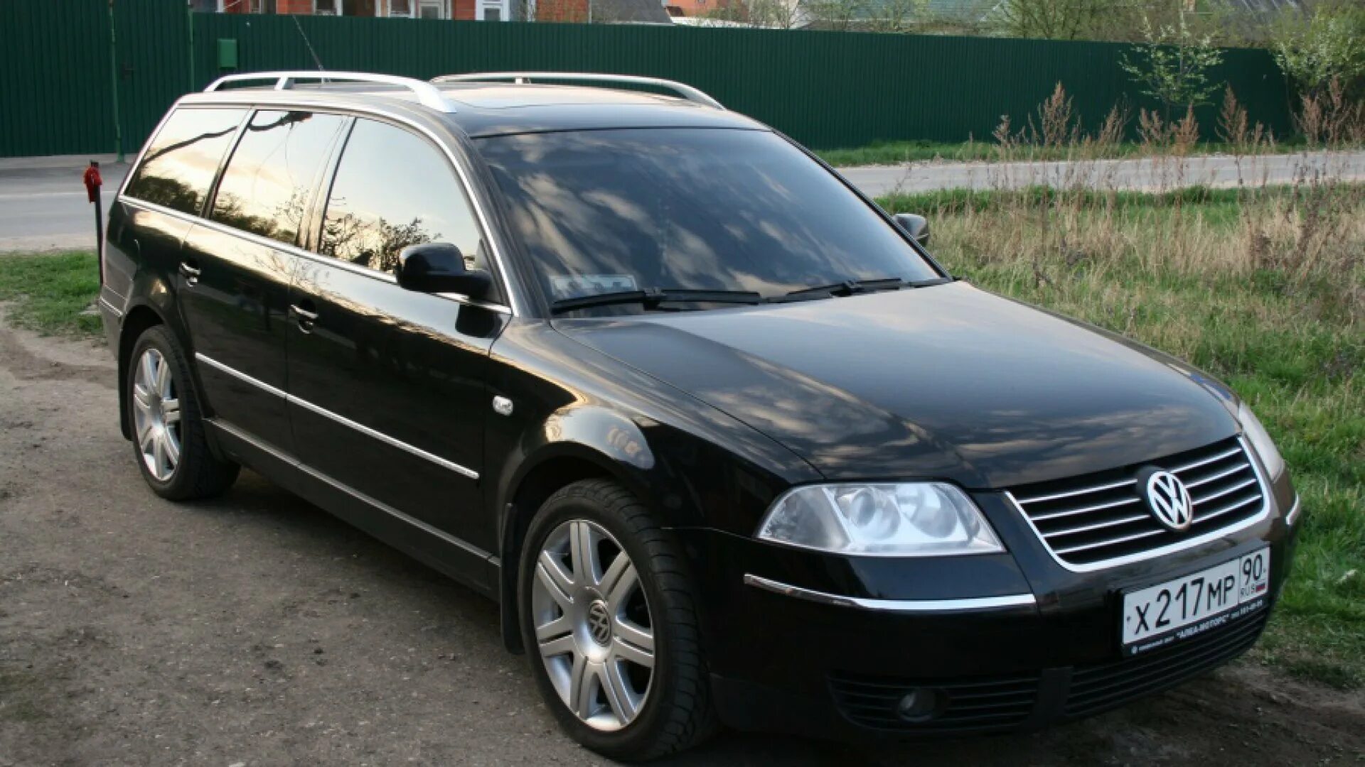 Купить фольксваген в5. Volkswagen Passat b5 2005 универсал. Volkswagen Passat b5 Рестайлинг универсал. Фольксваген Пассат б5 рест универсал. Фольксваген Пассат б5 универсал черный.