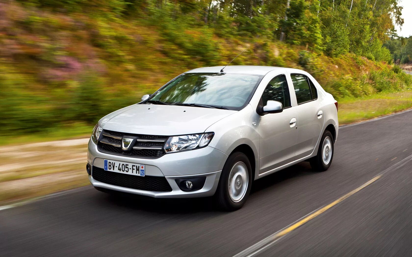 Машина логан фото. Renault Logan 3. Рено Логан Дачия 3. Рено Логан 2 седан. Renault Dacia Logan.