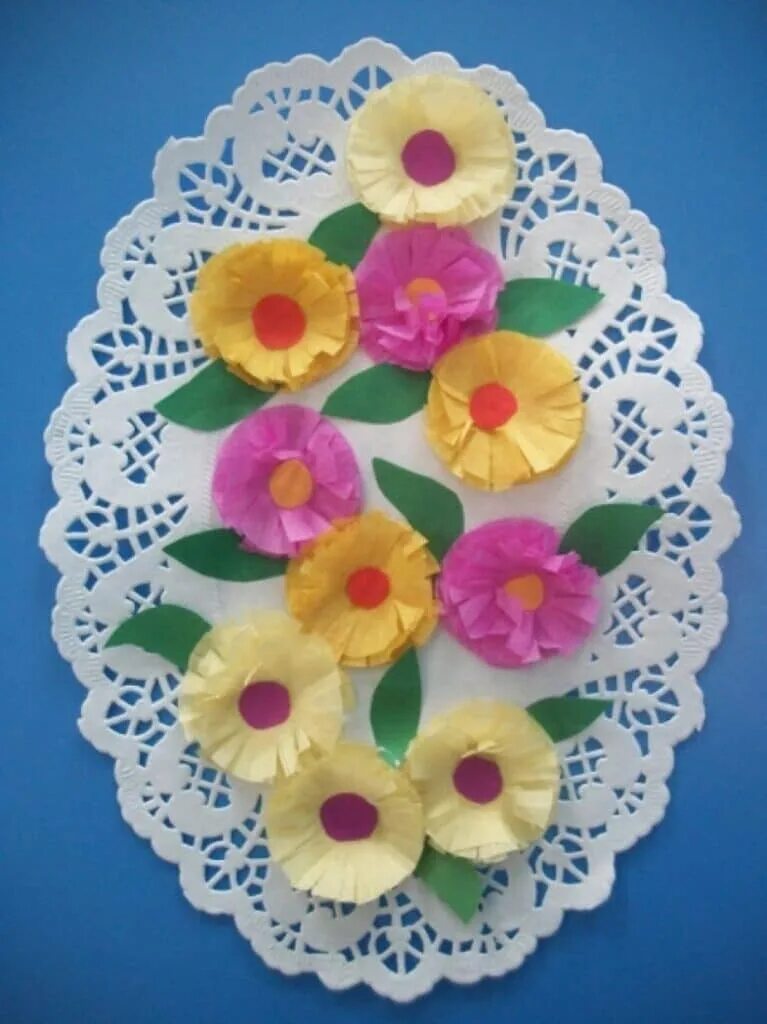 Поделки на 8 в детском саду средняя. Подарки мамам в доу. Поделки на 8 в детском саду средняя. Поделки в младшей группе детского сада. Поделка цветы в детский сад.