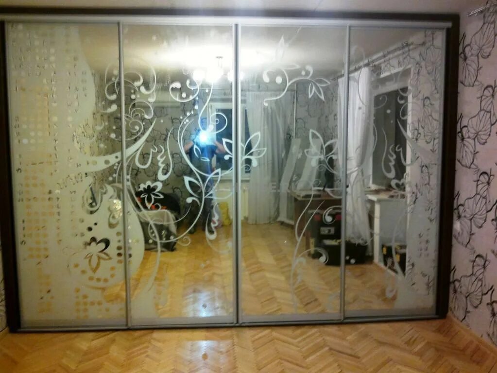 Гайдара 51 дзержинск панорама. Мир стекла чебоксары. Дверь лакобель для шкафа. Клюквина 3 дзержинск. Стекломир спб.