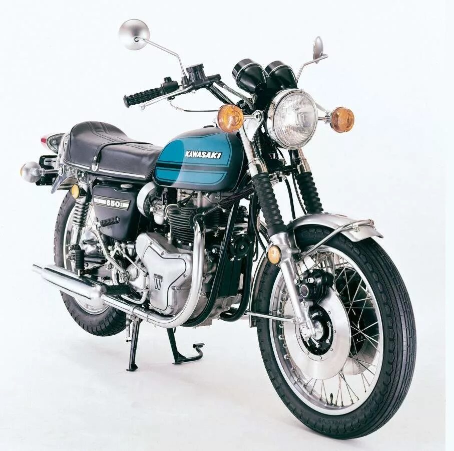 Kawasaki h1 mach iii. Кавасаки kh400. Кавасаки 3. Мотоцикл kawasaki h1. Kawasaki ninja 650 2022.