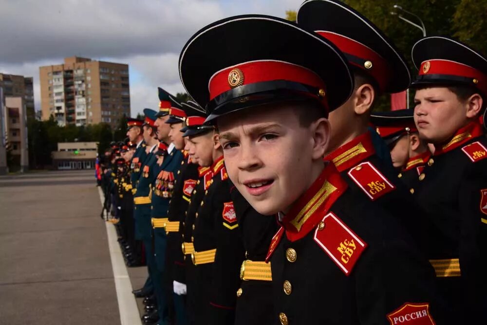 Сву 5. Кадетское училище в Туле. Кадеты Суворовского военного училища. Московское Суворовское кадетское училище. Суворовское училище Воронеж.