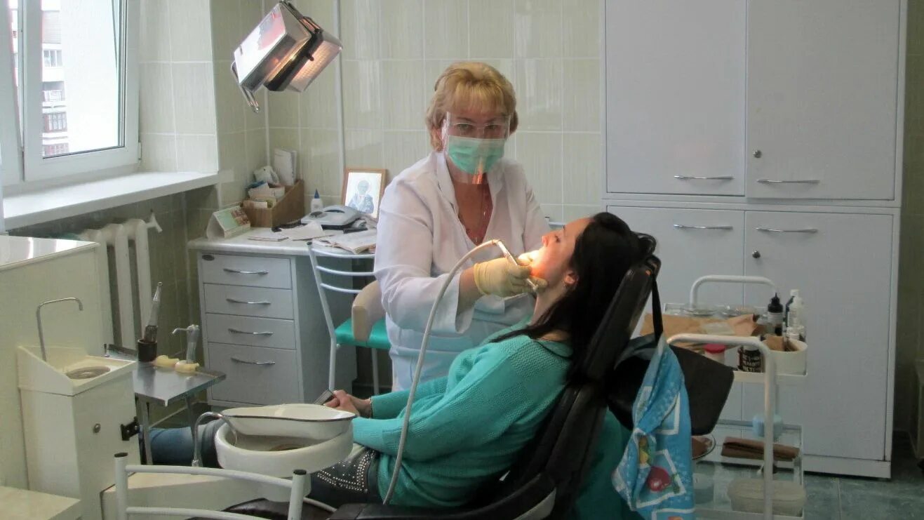 Црб зубной. Фельдшер стоматолог. Црб зубной. Баевская црб алтайский край. Зубной врач поликлиника.