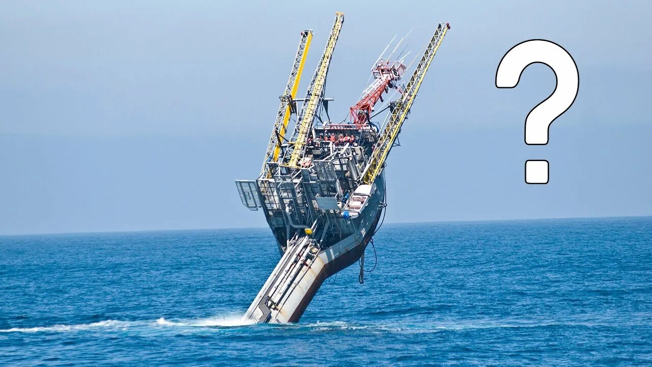Самый странный корабль в мире. Уникальные корабли. Корабль-док blue marlin. Дизельпанк морские корабли. Старый корабль.