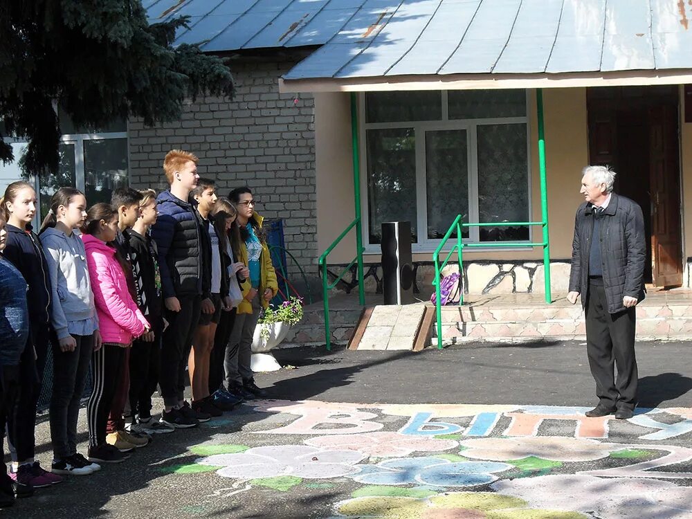 Погода село толстый. МБОУ СОШ село толстая Дубрава. Школа МБОУ СОШ С толстая Дубрава. Толстая Дубрава Белгородская область школа. Директор школы частая Дубрава Липецкого района.