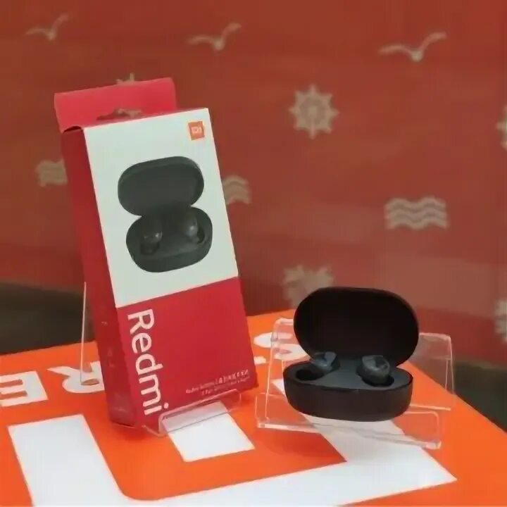 Беспроводные наушники xiaomi redmi airdots 2. Наушники ксиоми air dots. Redmi airdots 2 в коробке. Xiaomi airdots 2. Xiaomi redmi 2 наушники.