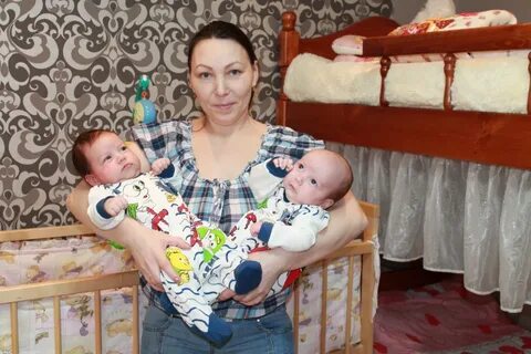 Королевская двойня без мамы