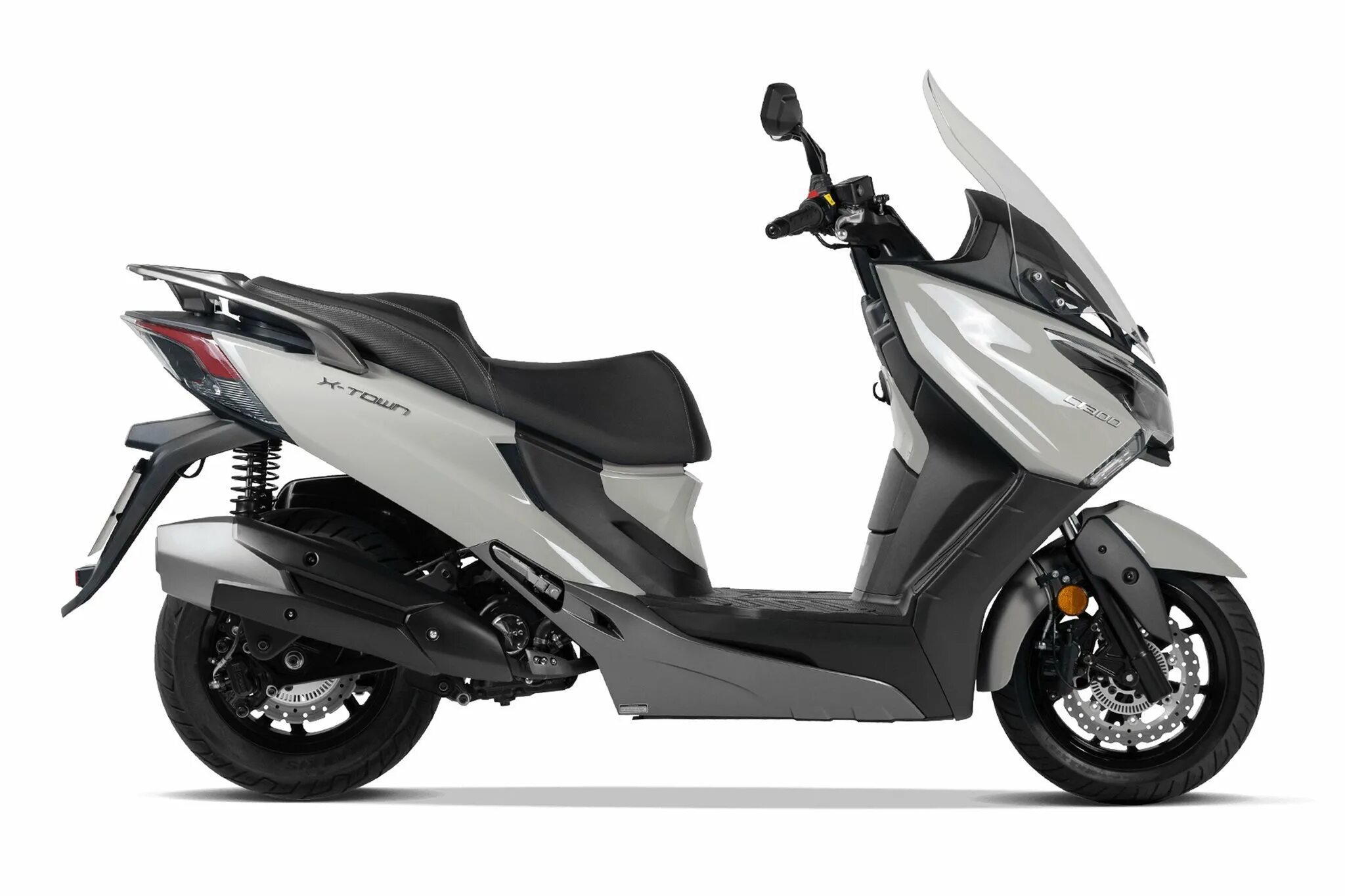 Скутеры макси отзывы. Kymco x town. Скутеры макси отзывы. Скутер sym gts 300. Макси скутер сузуки бургман 650.