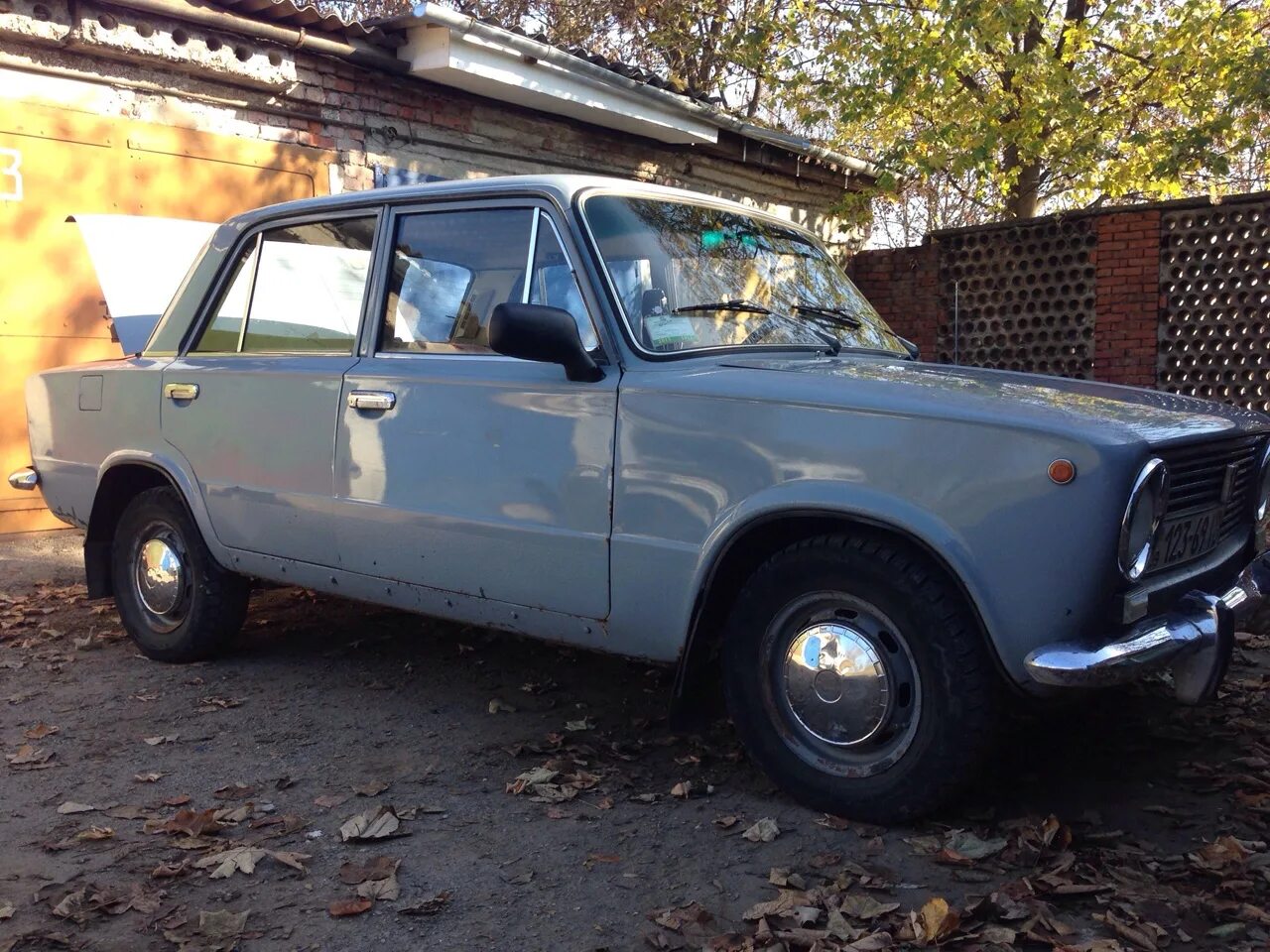 Fiat 124 1968. Автоэмаль 671 светло-серая. Серый 671 цвет. Серый 671. Автоэмаль 235 бежевая.
