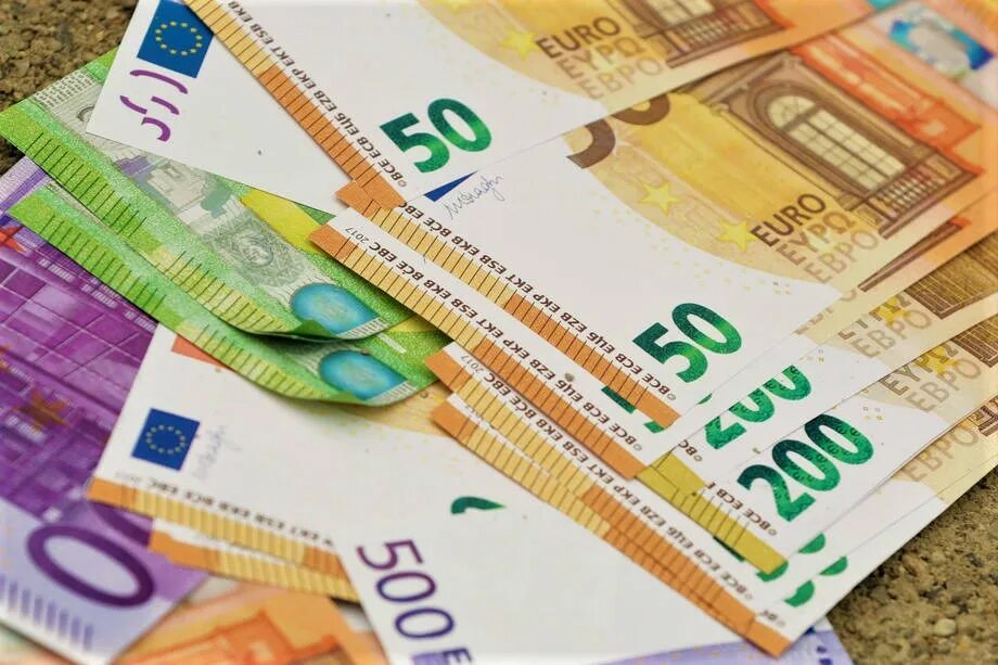 Цифровые деньги в Евросоюзе. Цифровой евро. Обмана евро 5. ЕС выделил деньги Украине. Шестнадцать миллионов