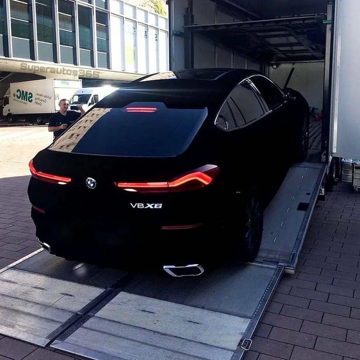 Черные не отражаются. BMW x6 Vantablack. BMW x6 ванта Блэк. BMW vb x6. BMW x6 Black Vantablack.