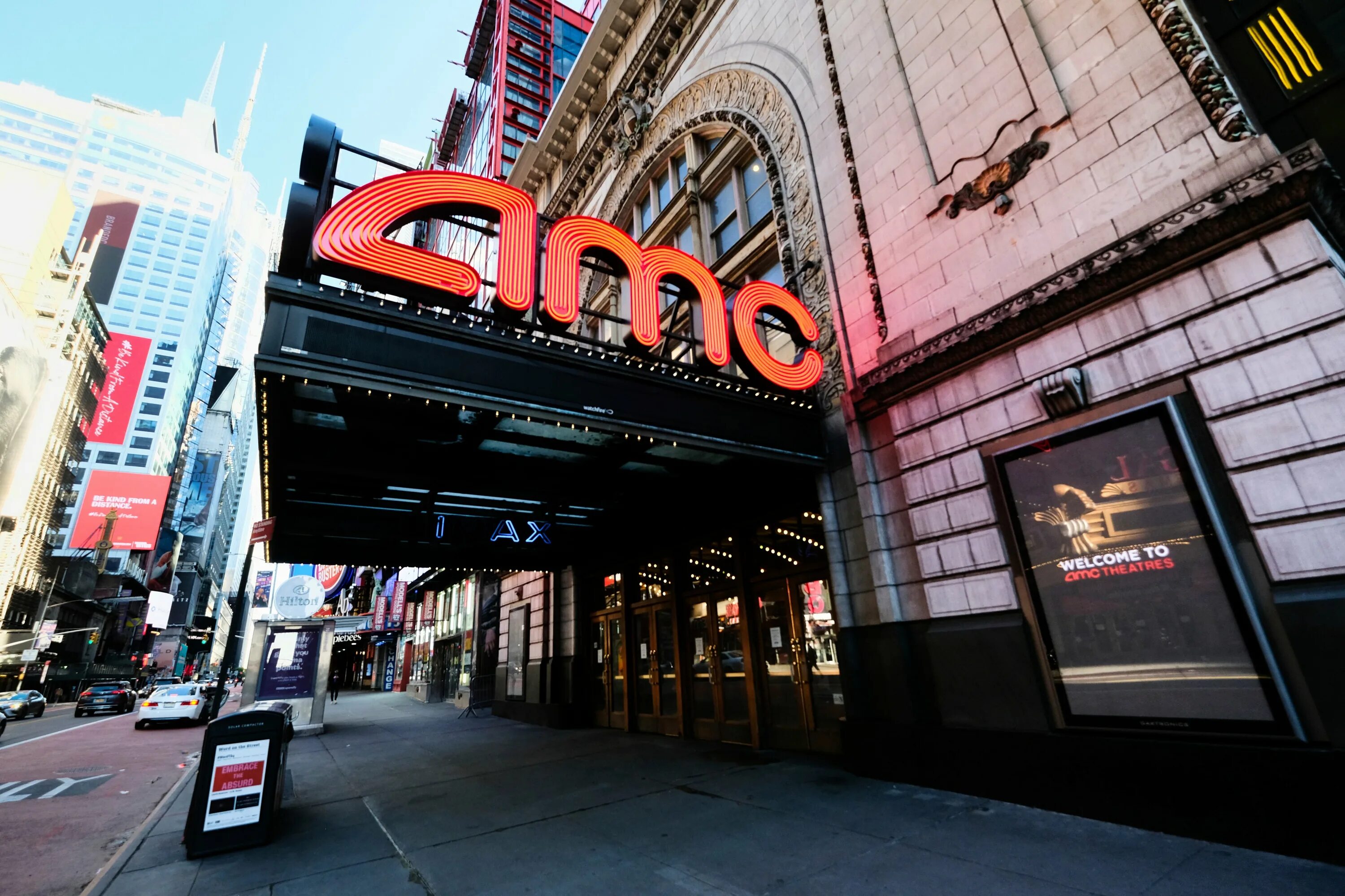 Weekend theater. AMC Theatres. AMC Theaters. Кинотеатр в Нью-Йорке. AMC кинотеатры.