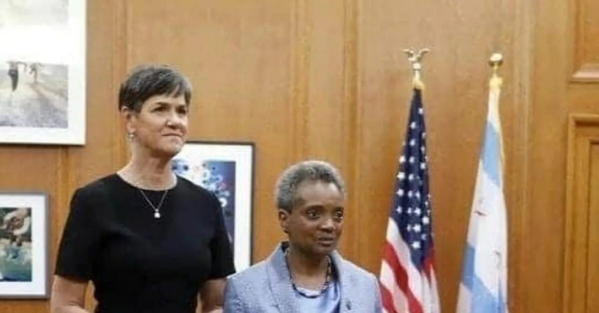 Штат мэр. Мэр бирмингема. Губернатора техаса грега эбботта. Шварценеггер губернатор калифорнии. Майкл рубенс блумберг.