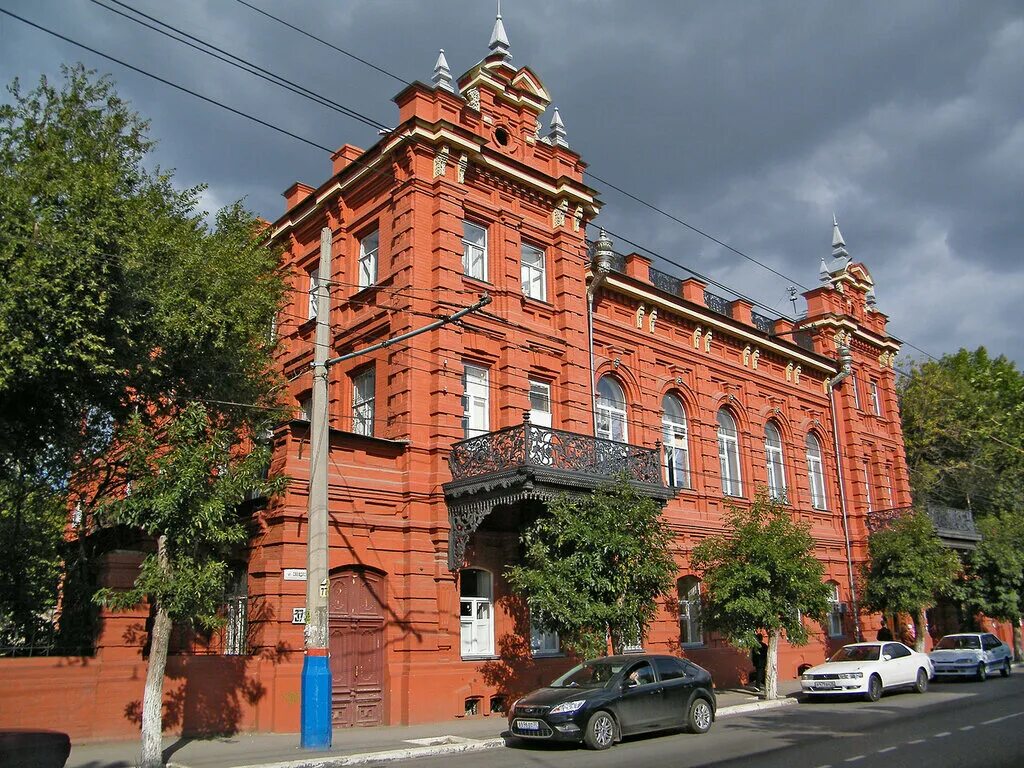 История здания астрахани. Астрахань архитектура города. памятники архитектуры астрахани. исторические здания астрахани. госпиталь каспийской флотилии астрахань.