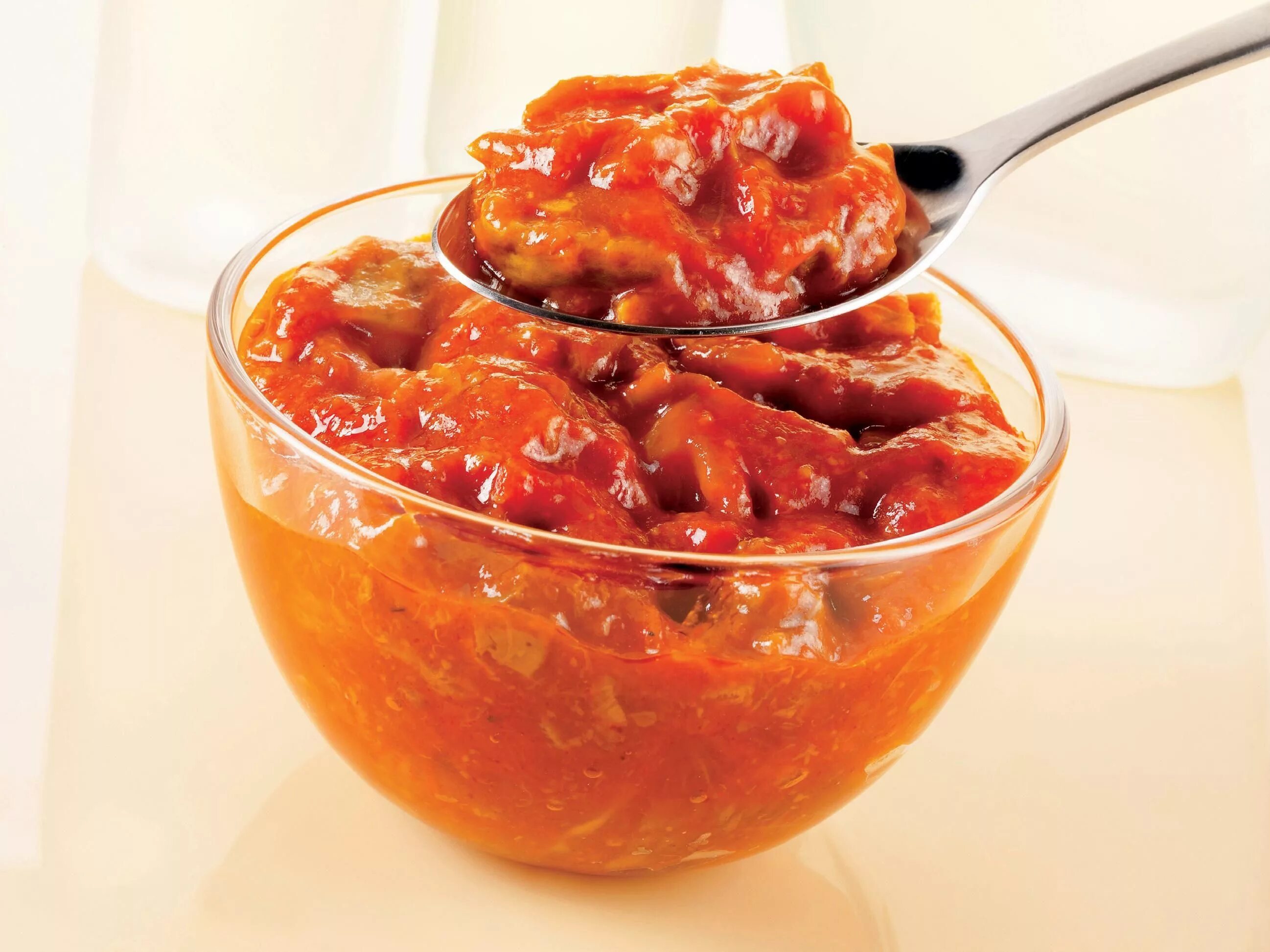 Соус красный основной с луком. Соус красный с луком и огурцами. Соус луковый мирантон. Соусы мясные красные. Соус красный с луком и грибами.