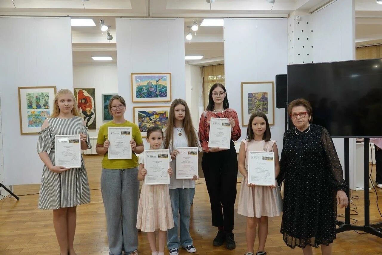 Конкурс самарской 2025. Галерея изобразительного искусства. награждение победителей конкурса фото. жигулевская палитра. самарское образование конкурсы.