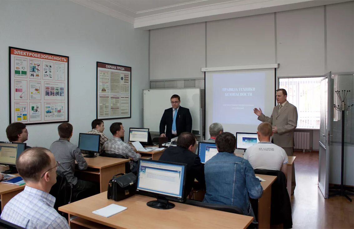 технические занятия на предприятии. технические занятия на предприятии. институт информационных технологий и автоматизации. инженерно-технические профессии. технические занятия на предприятии.