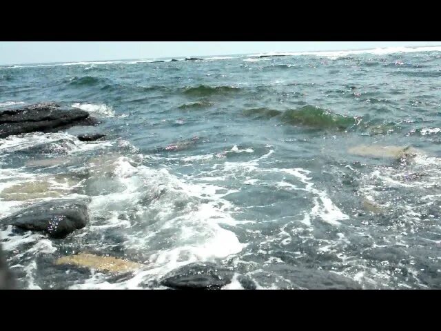 Тихий океан волны. Море волны шум прибоя. Океанские волны. Звук моря. Шум прибоя инструмент.