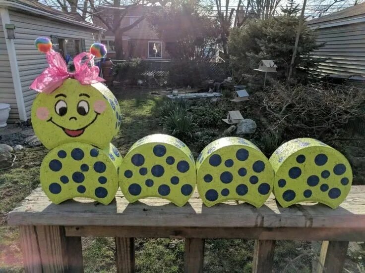How to Recycle Plastic Bottles for Colorful Handmade Yard Decorations Recycle pl