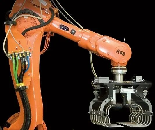 Зажимные захват для промышленного робота Comau. Захватные устройства промышленных роботов. Вакуумный захват для робота. Магнитные захваты для роботов манипуляторов. Регулировка захватов