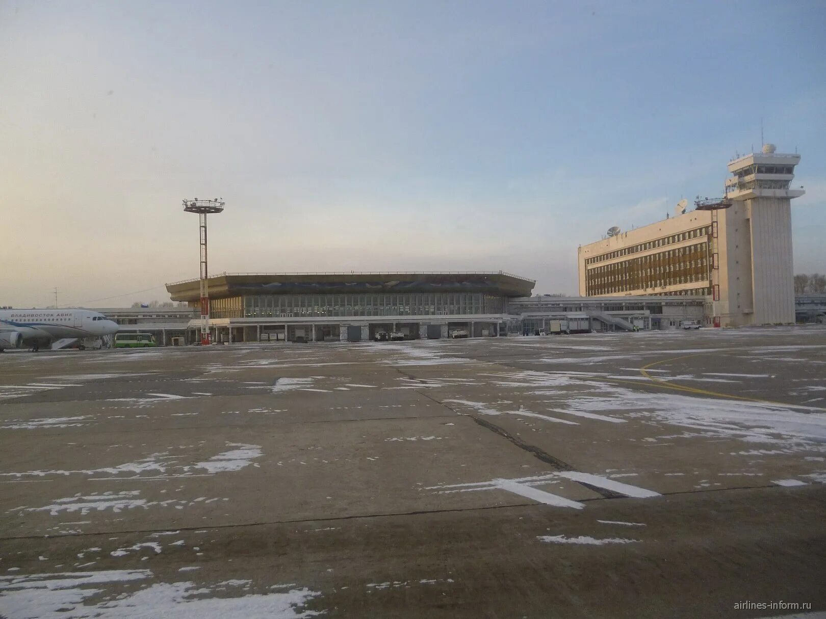 Аэропорт Невельского Хабаровск. Малый аэропорт Хабаровска. Аэропорт Хабаровск новый. Хабаровск аэропорт гора. Аэропорт хабаровск купить