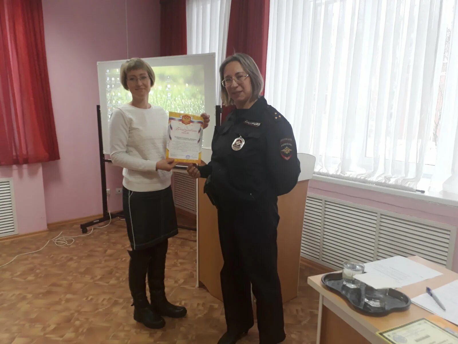 Фото сибирская 29 глазов управление образования. Глазов образование. Глазов районная администрация. Конкурс рисунков удмуртия глазовские школьники. Сайт управления образования глазова.