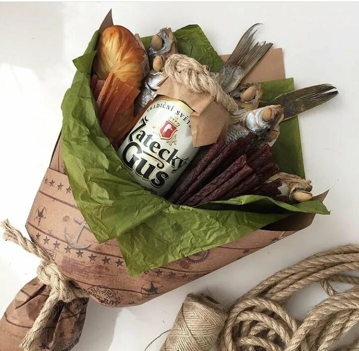 пивной букет. пивной букет для мужчины. пивной букет для мужчины. съедобные букеты для мужчин. пивной букет для мужчины.