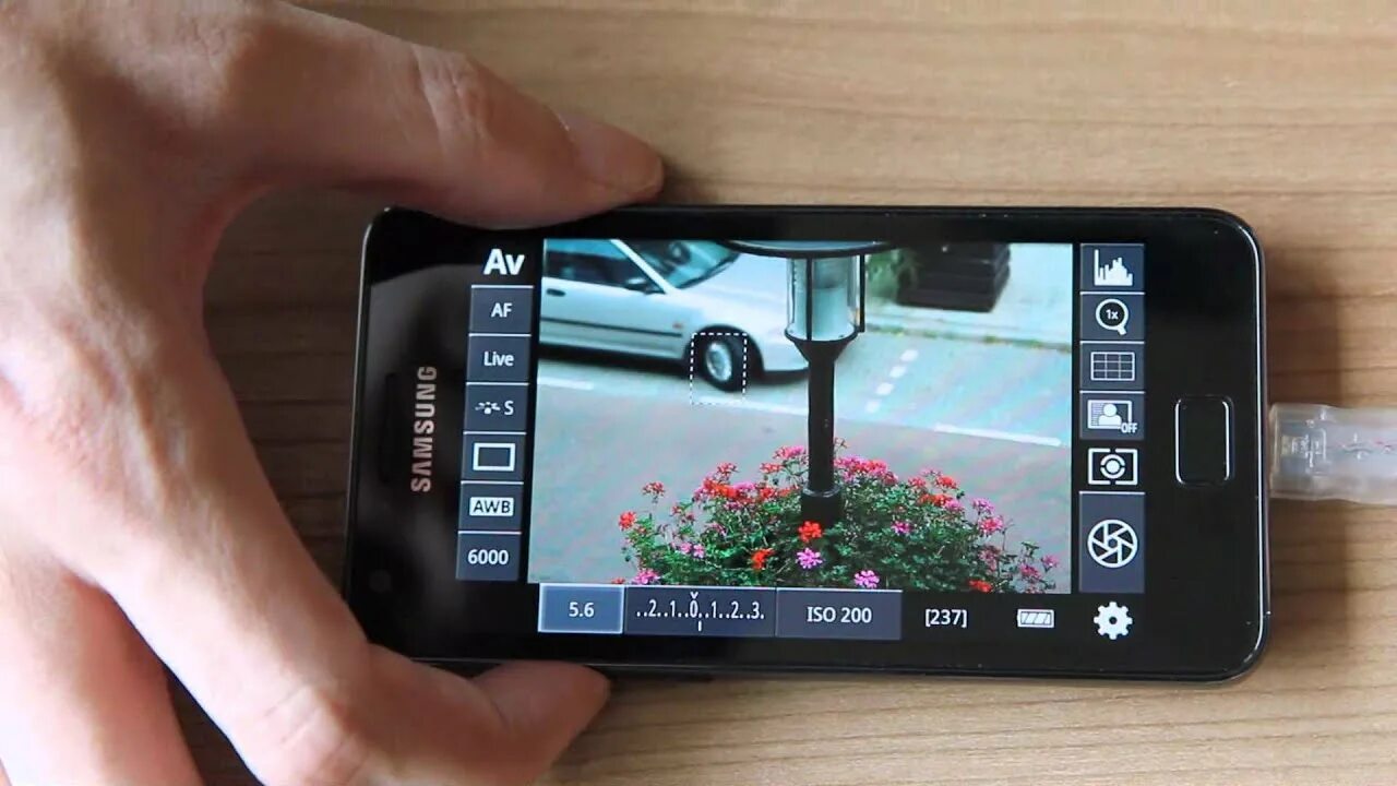 Веб камера мобайл. Мобильный фотоаппарат. DSLR Controller 4pda. Смартфон Canon. Смартфоны с ИСО 6000.