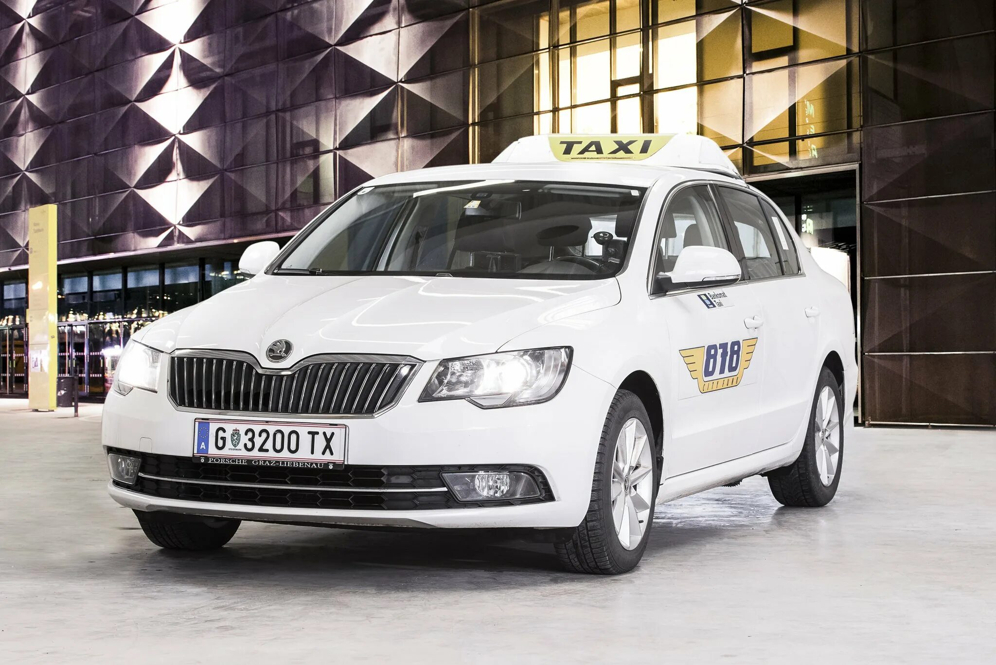 Skoda Octavia Taxi. Skoda Superb Taxi.