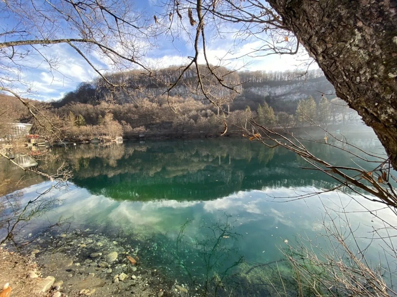 Голубое озеро кабардино-балкария дайвинг. Голубые озёра кабардино-балкария зимой. Голубые озера нальчик. Голубое озеро церик-кёль. Прохладный голубые озера.