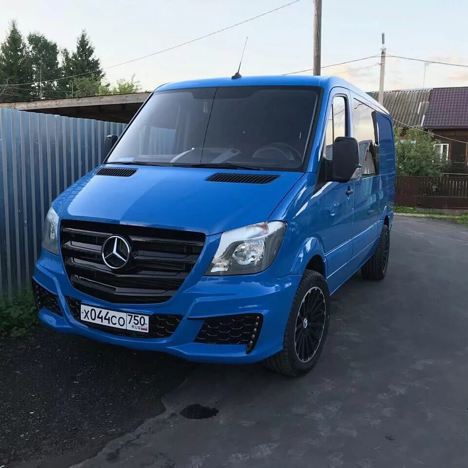 Спринтер 906 авито. Мерседес Спринтер w906. W906 Sprinter. Mercedes Sprinter w-906 2. Мерседес Спринтер 906 синий.