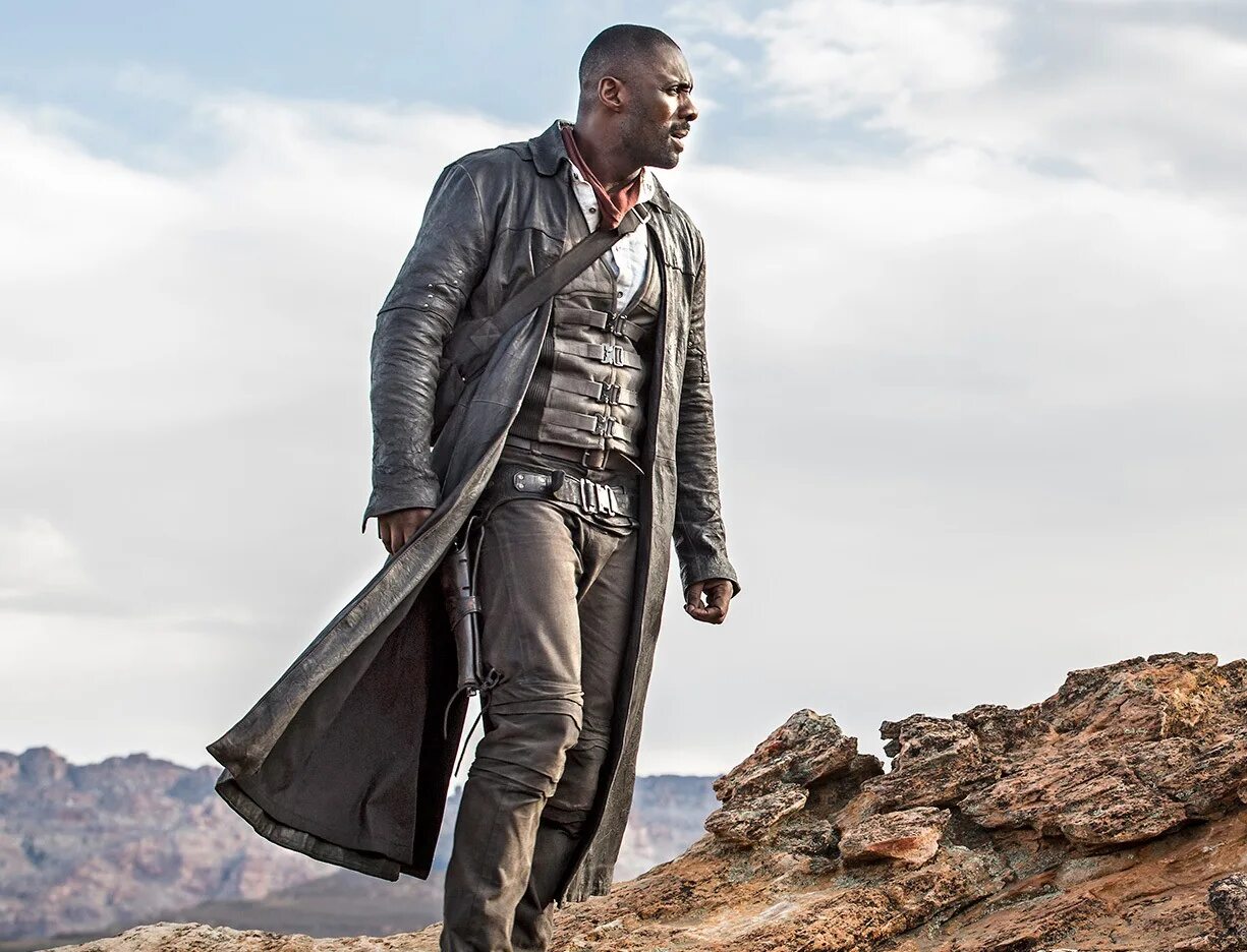 Темная башня стрелок фильм. Тёмная башня 2017 идрис эльба. Тёмная башня стивен кинг фильм. Тёмная башня стивен кинг фильм. Роланд дискейн темная башня фильм.