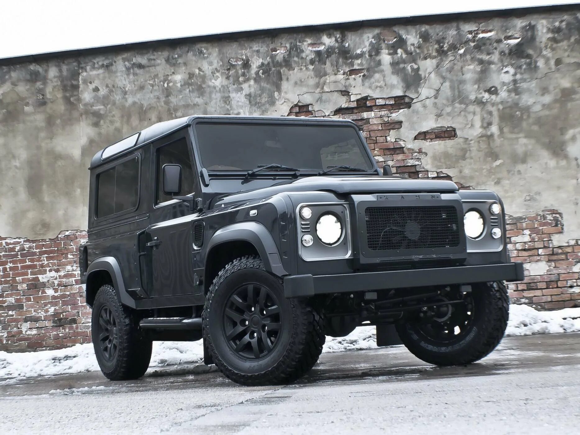 Defender 009. Джип ленд Ровер Дефендер. Land Rover Defender военный. Дефендер милитари. Армейский ленд Ровер.