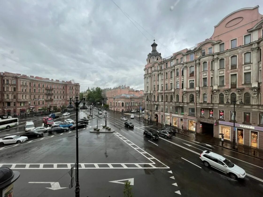 Петроградка метро. Станция Петроградская Санкт-Петербург. Дом мод на Петроградской. Дом мод Санкт-Петербург. Каменноостровский проспект 37 дом мод.