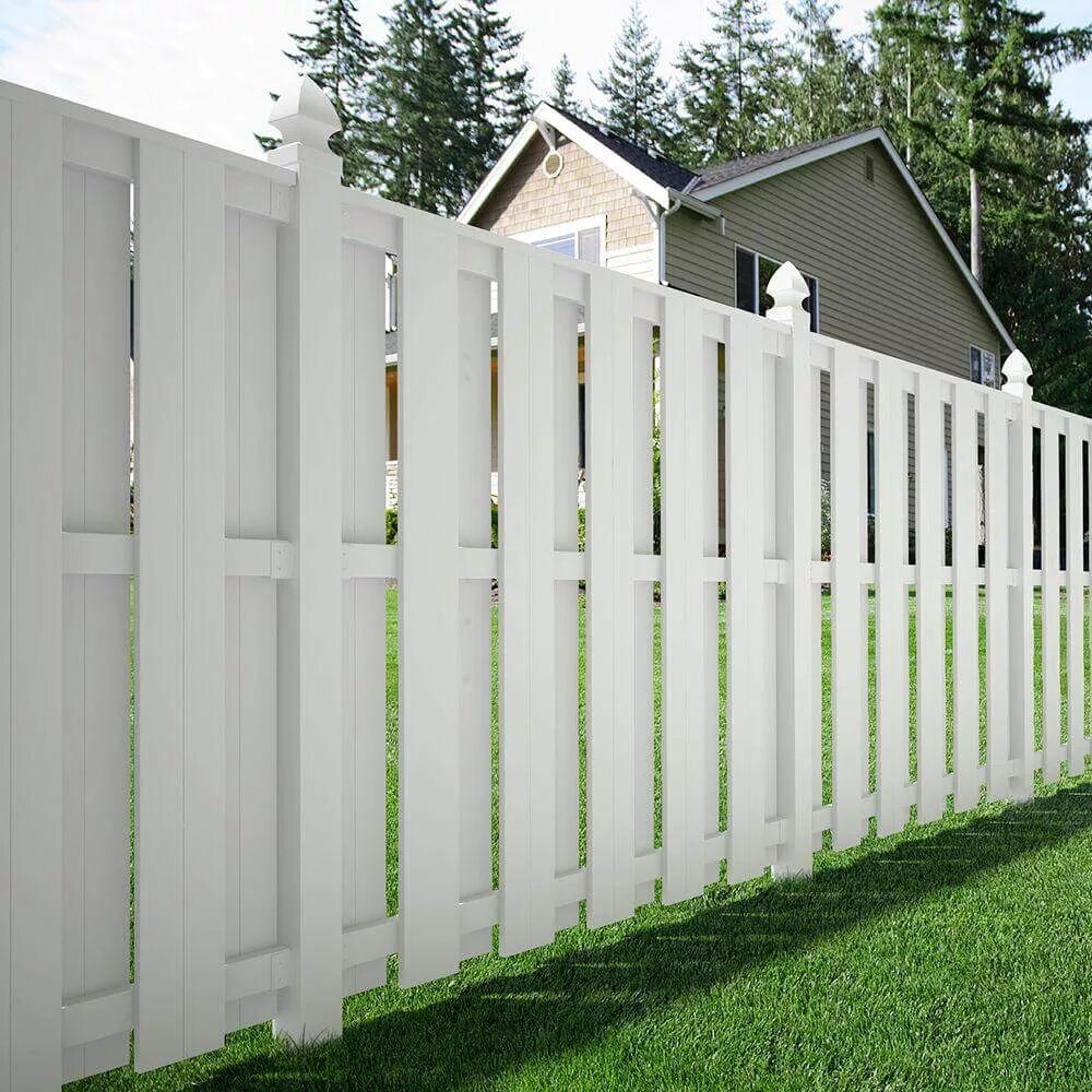 Заборы для дома своими руками фото. Деревянный забор. Красивый забор. Красивый деревянный забор. Деревянный забор для дачи.