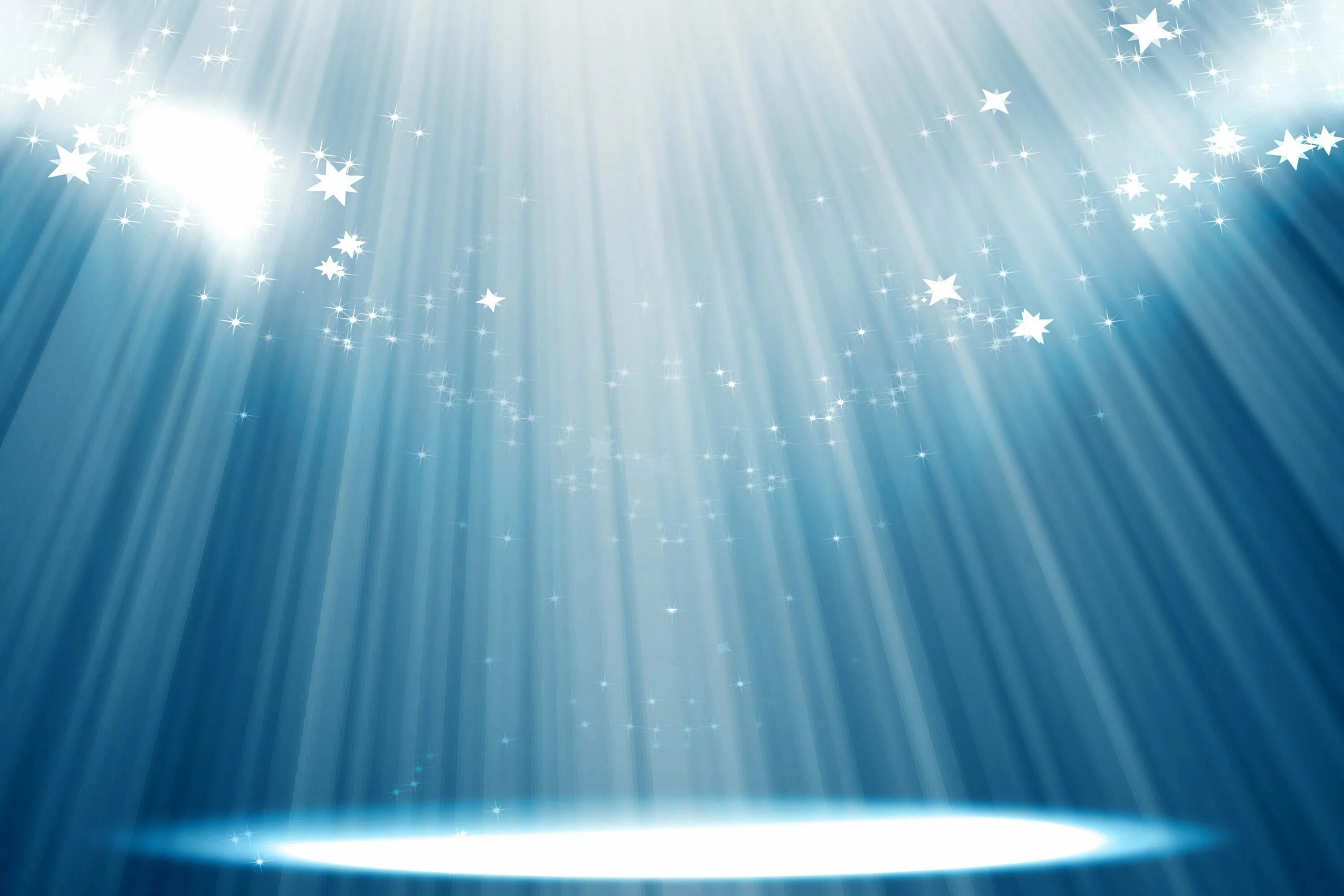 Лучи солнца. Прожектор в темноте. В луче света. Яркий свет. Прожектор для сцены.